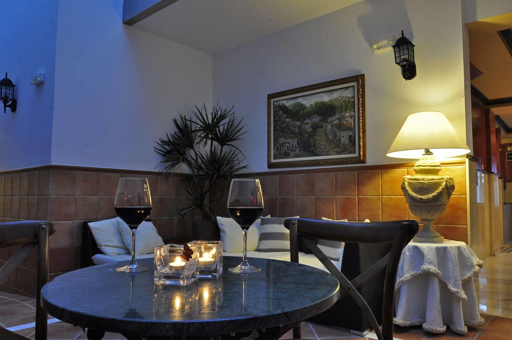 Hotel & Spa Plaza Arriate Exterior foto